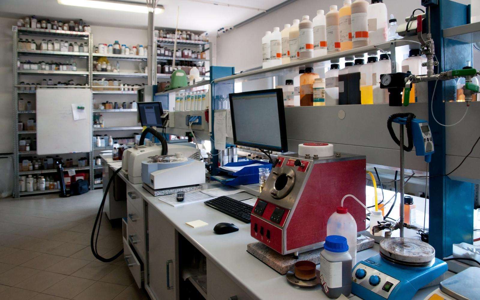 A laboratory with sensitive equipment relocated by a life science relocation Southern California company