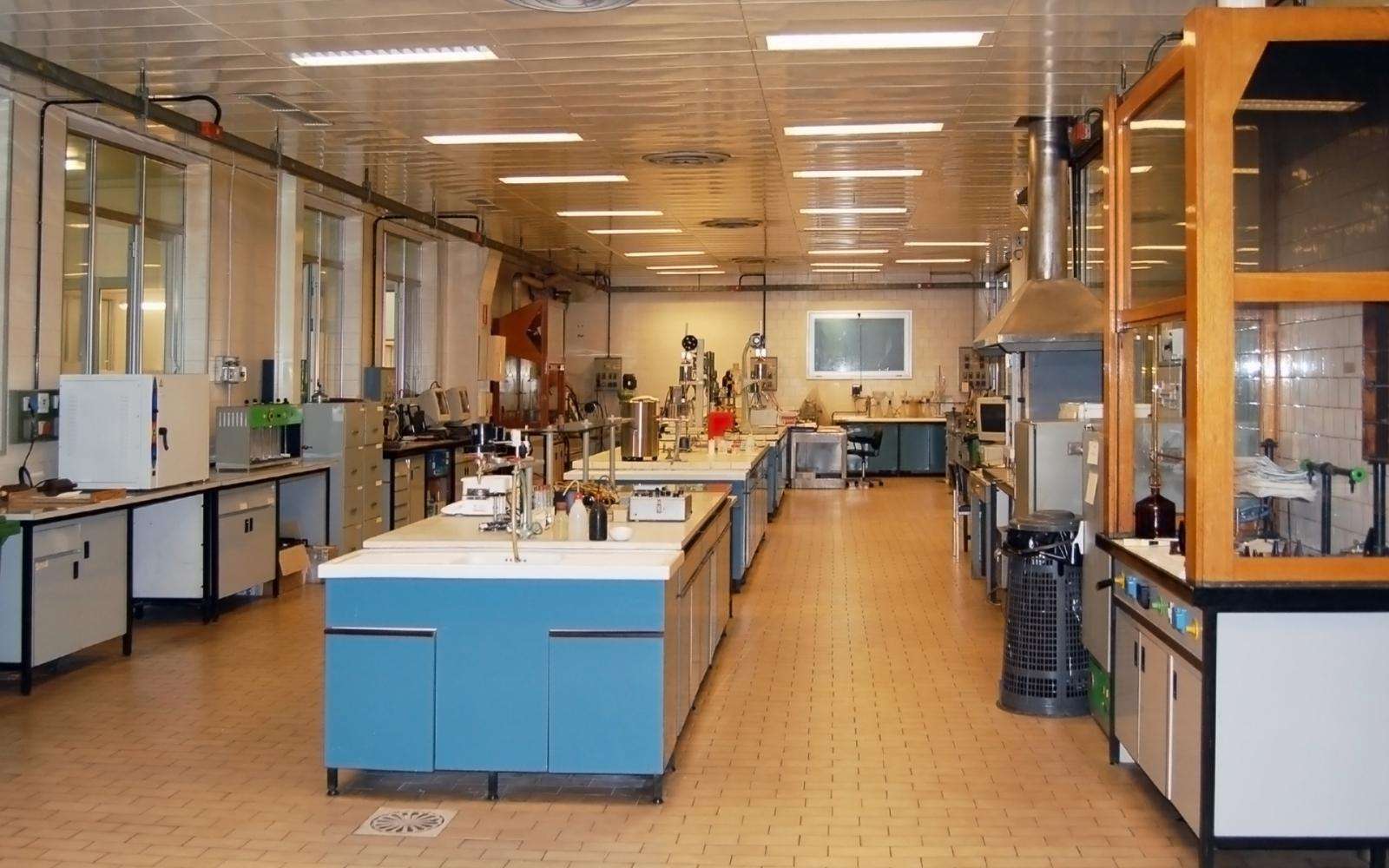 A laboratory with sensitive equipment relocated by a life science relocation Southern California company